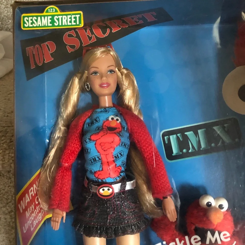 Vintage sesame Street Barbie and Tickle Me Elmo Elmo Barbie Doll Set